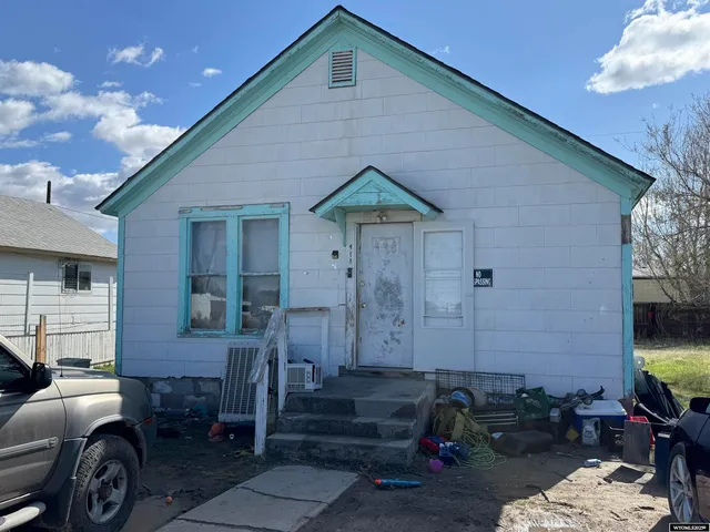 $410,000 | 417 South 20 Street, Riverton, WY 82501