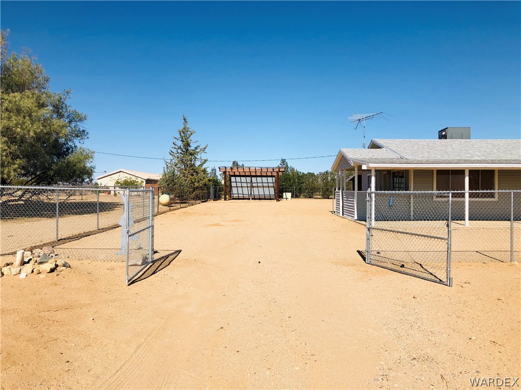 710 South Lochiel Road Golden Valley, AZ 86413 - Photo 3 of 25 Gallery Image 3