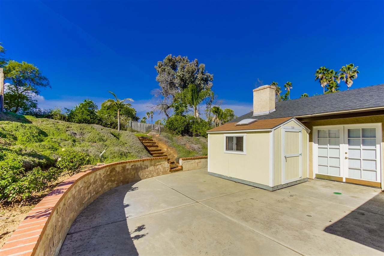 1975 Felicita Road Escondido, CA 92025 - Photo 19 of 25 Gallery Image 19