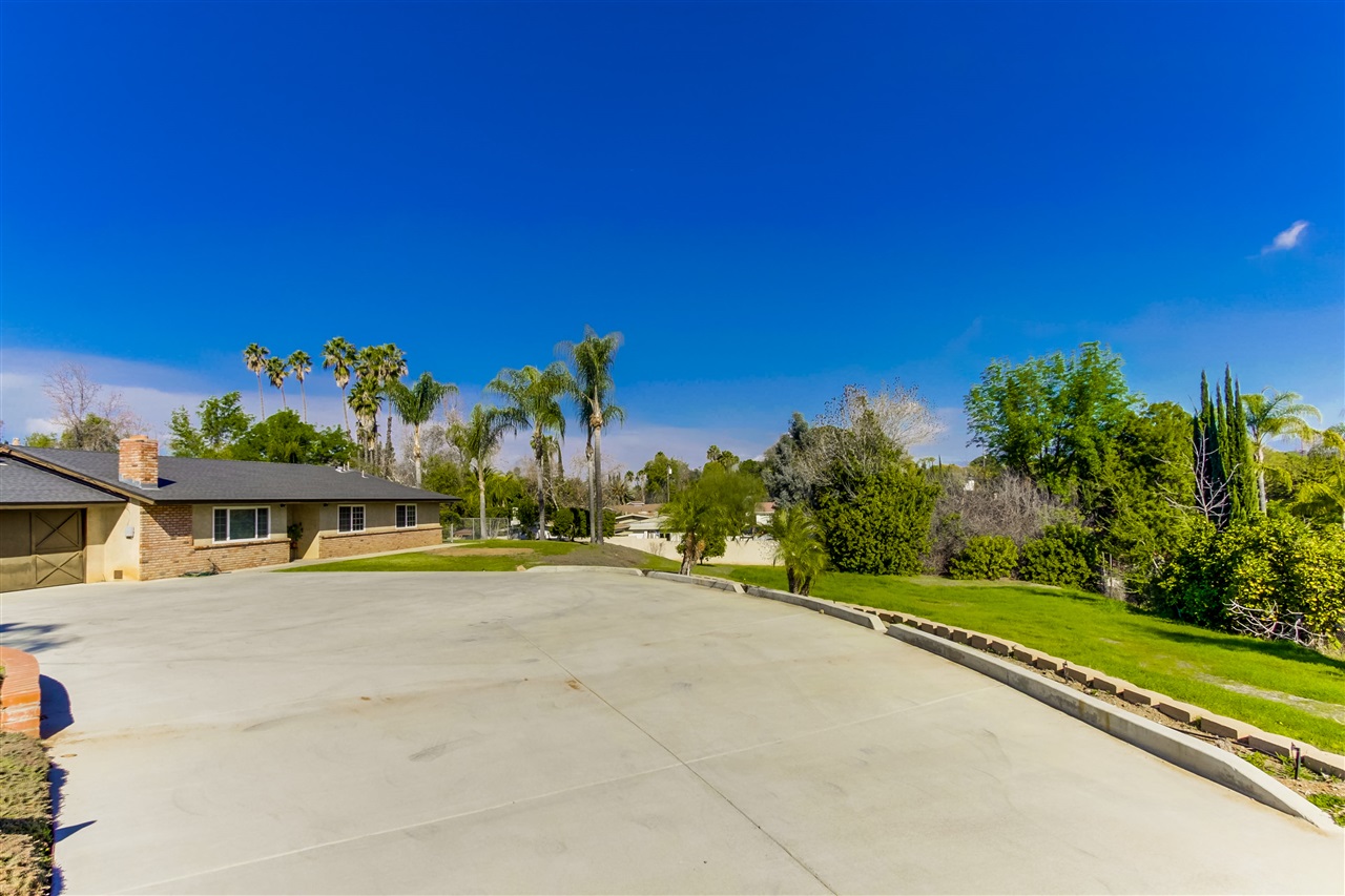 1975 Felicita Road Escondido, CA 92025 - Photo 23 of 25 Gallery Image 23