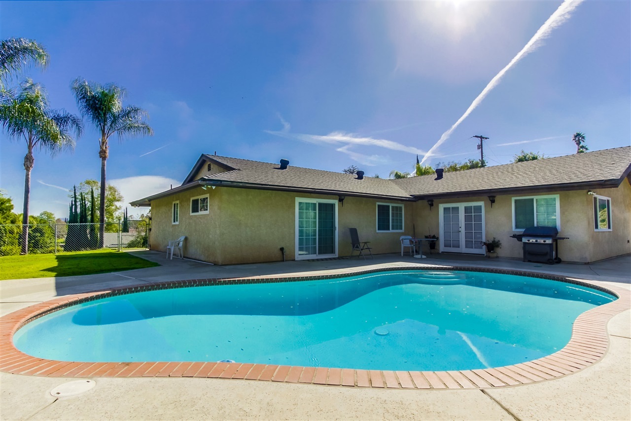 1975 Felicita Road Escondido, CA 92025 - Photo 4 of 25 Gallery Image 4