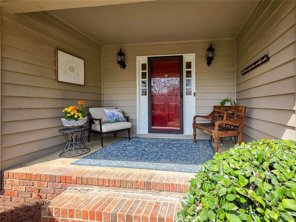 4093 Deerbrook Way Southwest Lilburn, GA 30047 - Photo 5 of 37