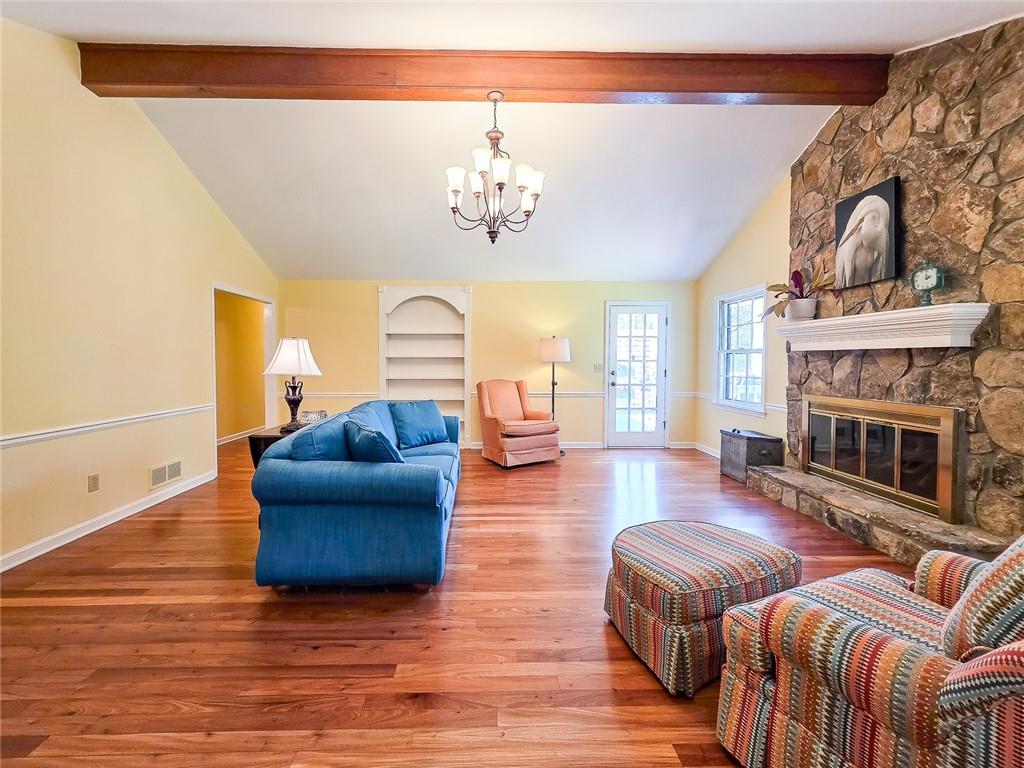 4093 Deerbrook Way Southwest Lilburn, GA 30047 - Photo 8 of 37