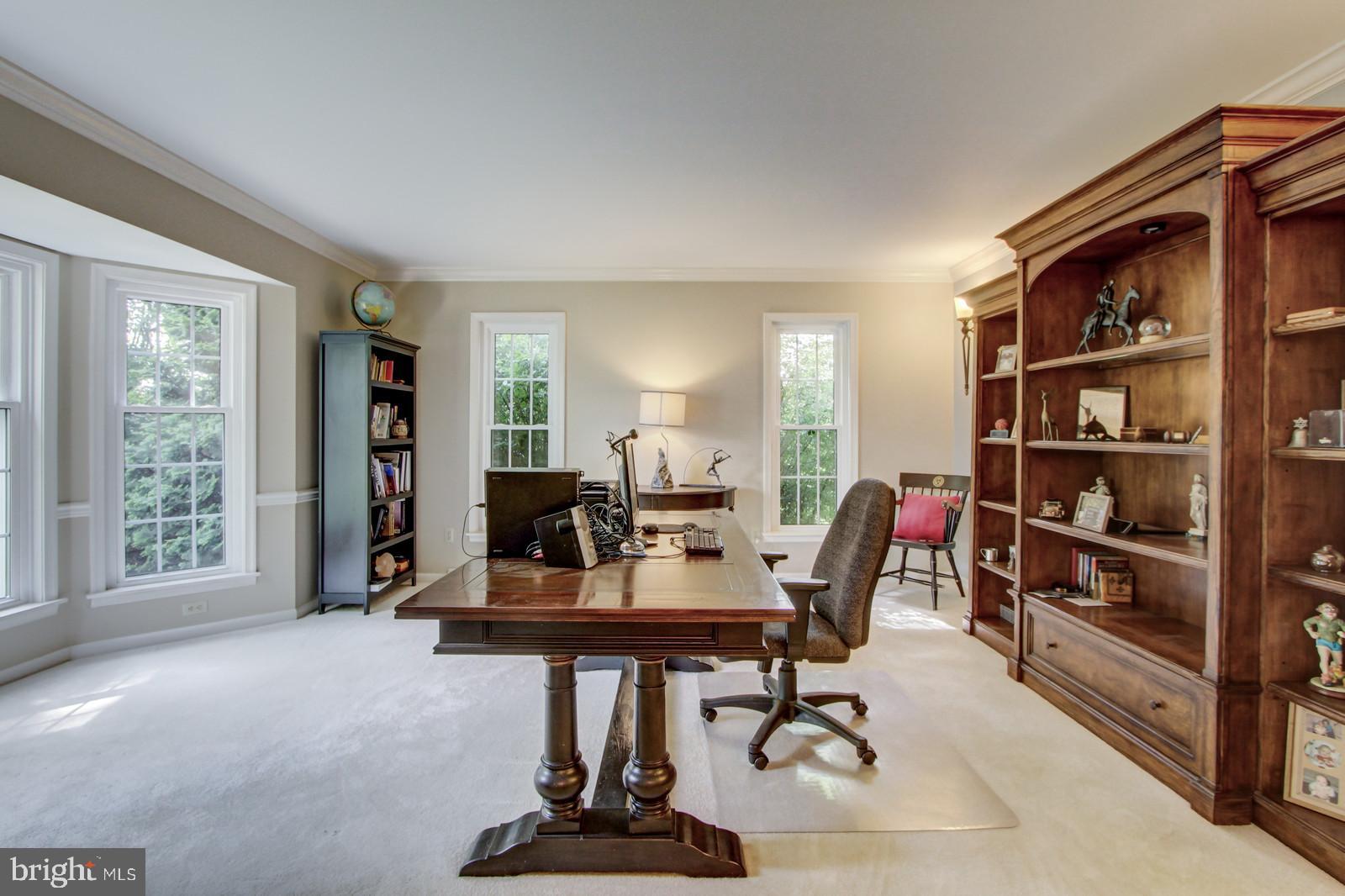 2728 Chestnut Run Road York, PA 17402 - Photo 4 of 39 Gallery Image 4