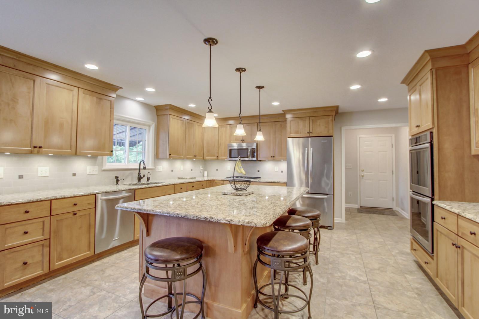 2728 Chestnut Run Road York, PA 17402 - Photo 7 of 39 Gallery Image 7