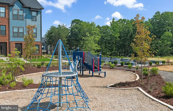 a view of outdoor space yard deck and lake