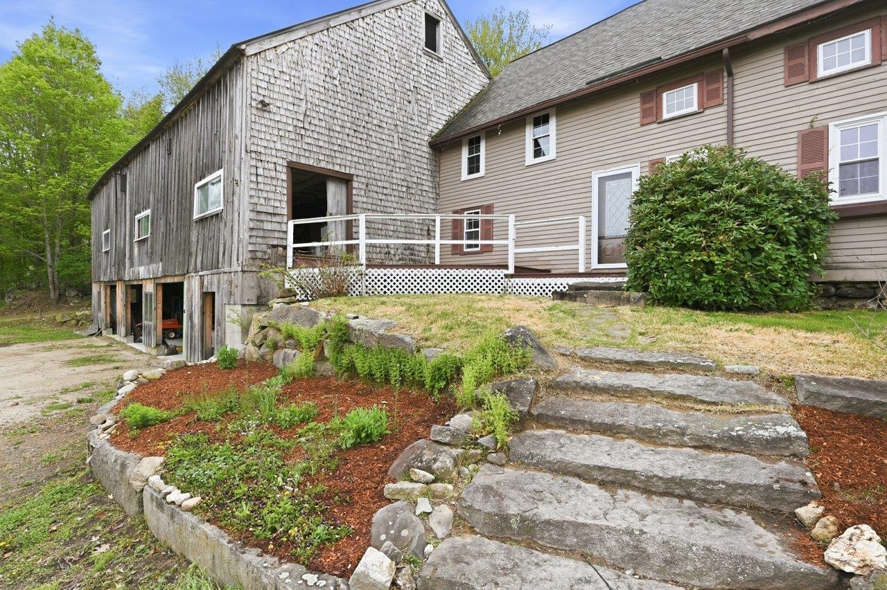 236 Tolend Road Barrington, NH 03825 - Photo 12 of 47 Gallery Image 12