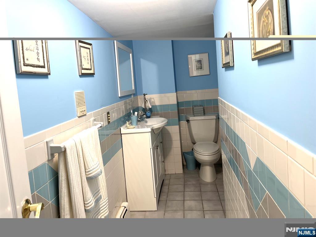 256 Teaneck Road Ridgefield Park, NJ 07660 - Photo 26 of 33