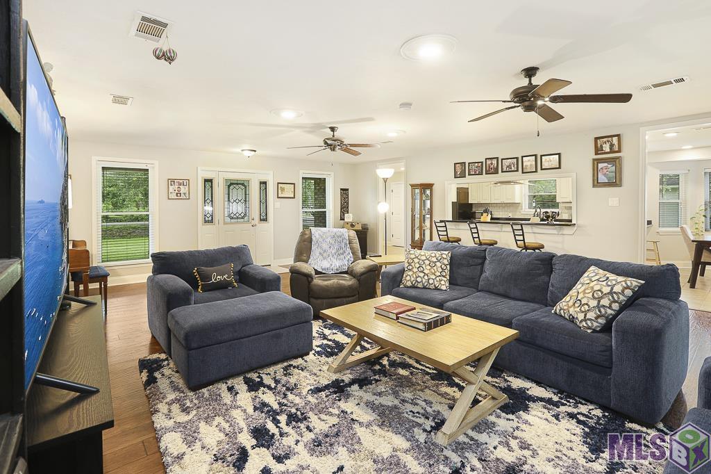 11052 Buxton Road St. Amant, LA 70774 - Photo 12 of 24