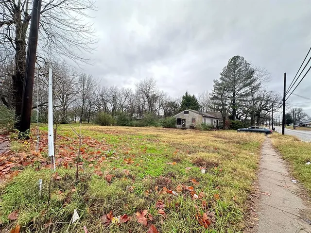 $49,000 | 2225 Bonham Street, Paris, TX 75460