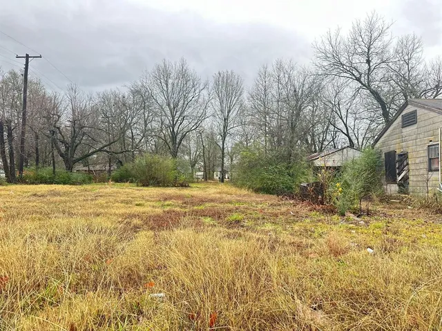 $49,000 | 2225 Bonham Street, Paris, TX 75460