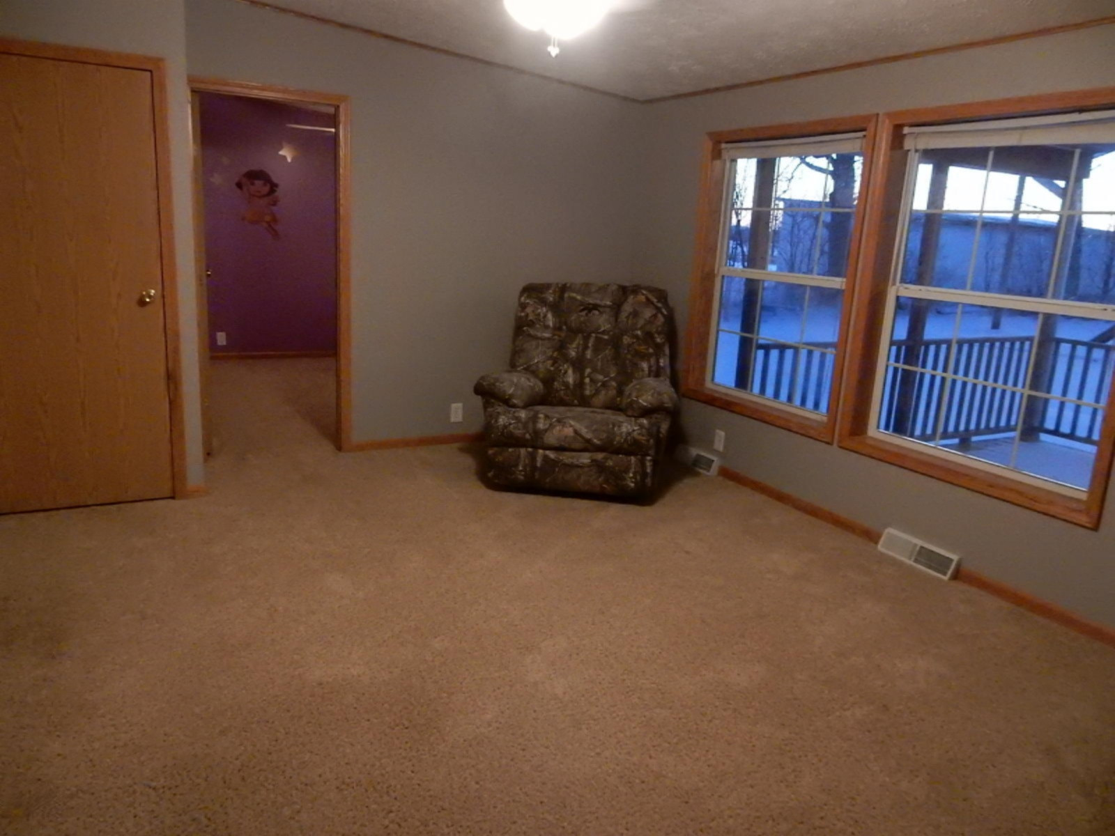 1561 James Road Lyons, MI 48851 - Photo 3 of 47 12 Living Room