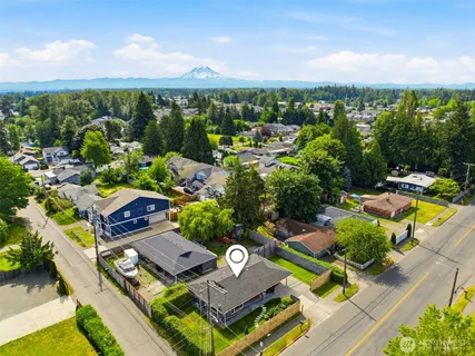 $415,000 | 6801 East McKinley Avenue, Tacoma, WA 98404