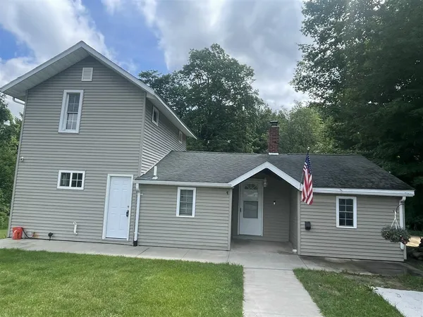 $254,900 | 9990 Bird Road, Dowling, MI 49050