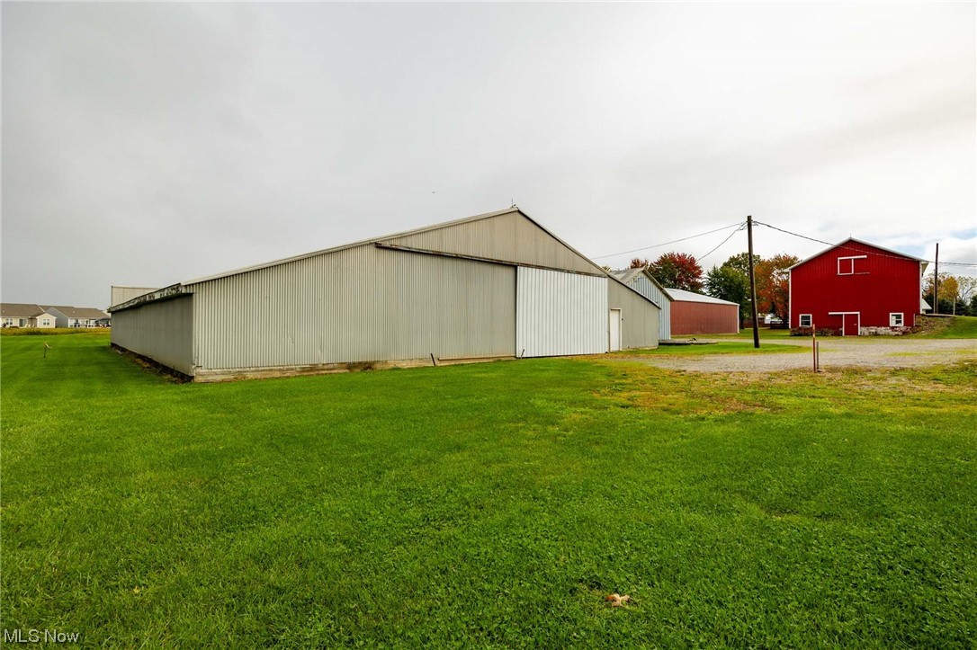 37360 Chestnut Ridge Road Elyria, OH 44035 - Photo 11 of 35