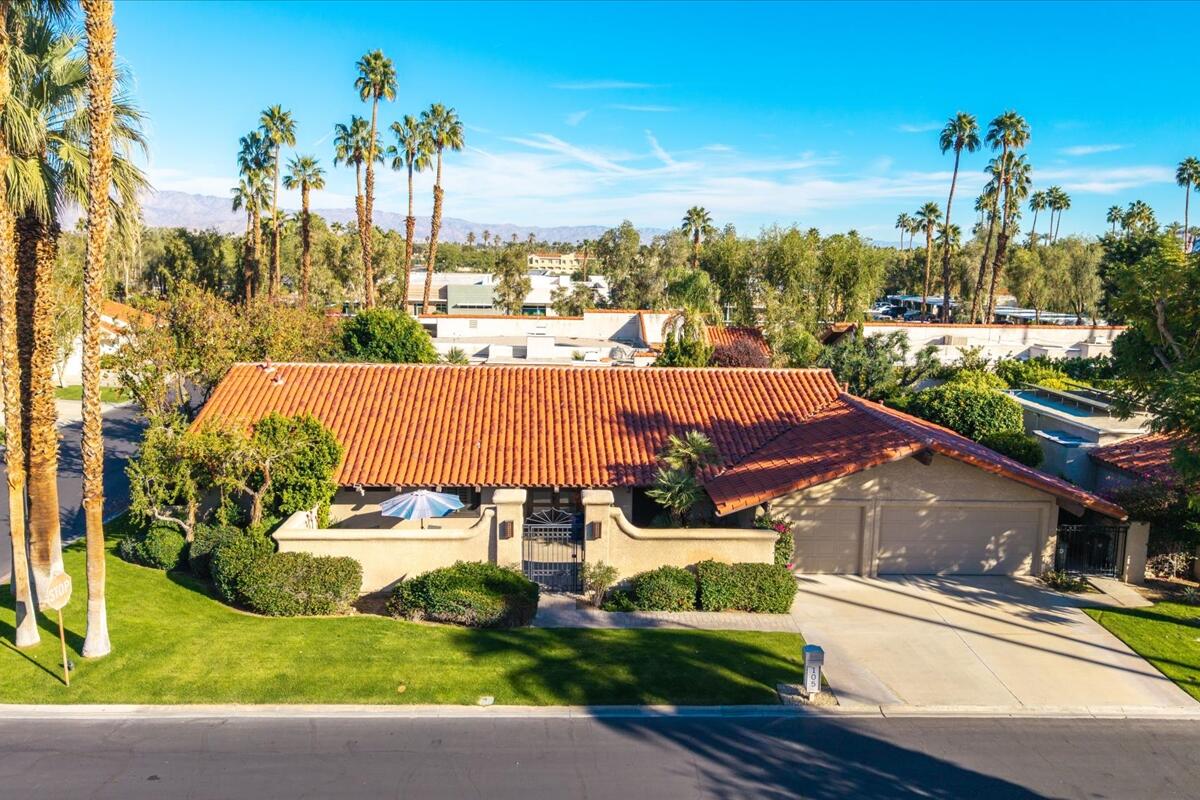 105 Esplanade Street Rancho Mirage, CA 92270 - Photo 2 of 66 02-02