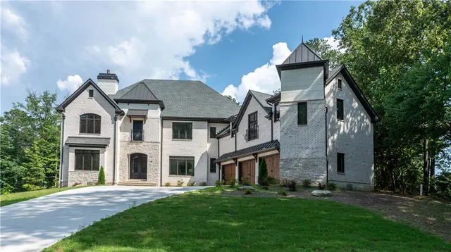 $2,850,000 | 10745 Shallowford Road, Roswell, GA 30075