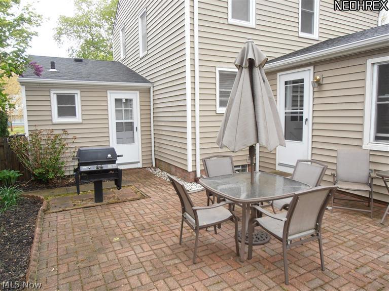 1267 Brainard Road Lyndhurst, OH 44124 - Photo 18 of 18 Great place to have summer parties!