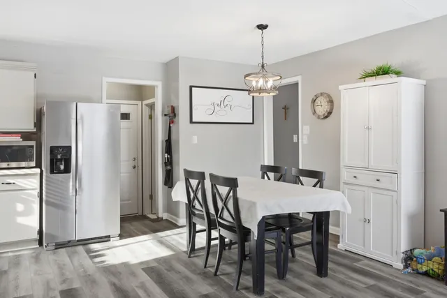 $329,900 | 41942 Kentvale Drive, Clinton Township, MI 48038