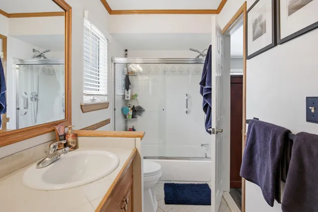 $329,900 | 41942 Kentvale Drive, Clinton Township, MI 48038