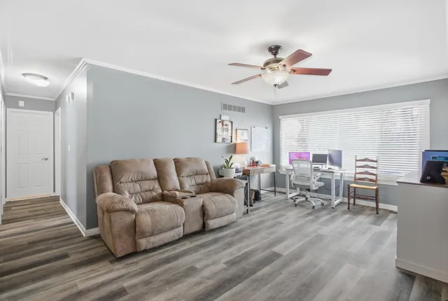 $329,900 | 41942 Kentvale Drive, Clinton Township, MI 48038