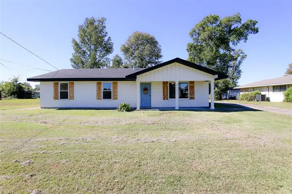 $195,000 | 211 Jackson Avenue, Sulphur, LA 70663