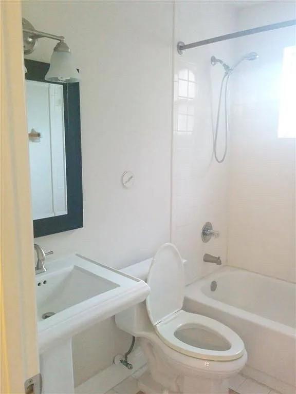 334 Southwest 86th Avenue, Unit 102 Pembroke Pines, FL 33025 - Photo 14 of 17