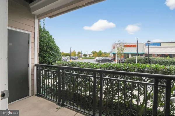 $279,900 | 501 Hungerford Drive, Unit 145, Rockville, MD 20850