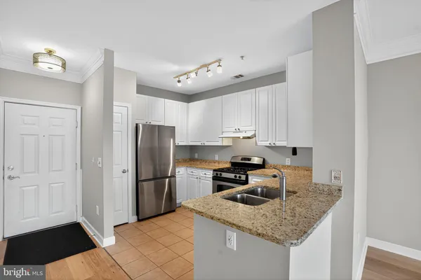 $279,900 | 501 Hungerford Drive, Unit 145, Rockville, MD 20850