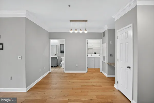 $279,900 | 501 Hungerford Drive, Unit 145, Rockville, MD 20850