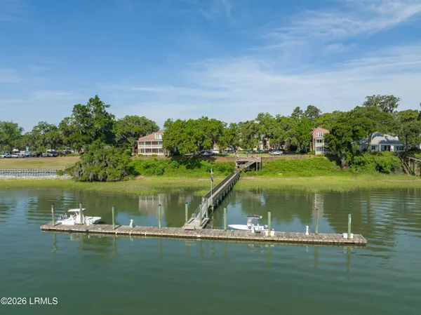 $780,000 | 895 Ribaut Road, Unit 9, Beaufort, SC 29902