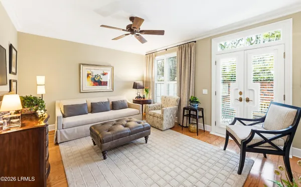 $780,000 | 895 Ribaut Road, Unit 9, Beaufort, SC 29902