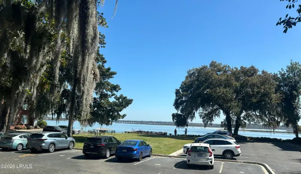 $780,000 | 895 Ribaut Road, Unit 9, Beaufort, SC 29902
