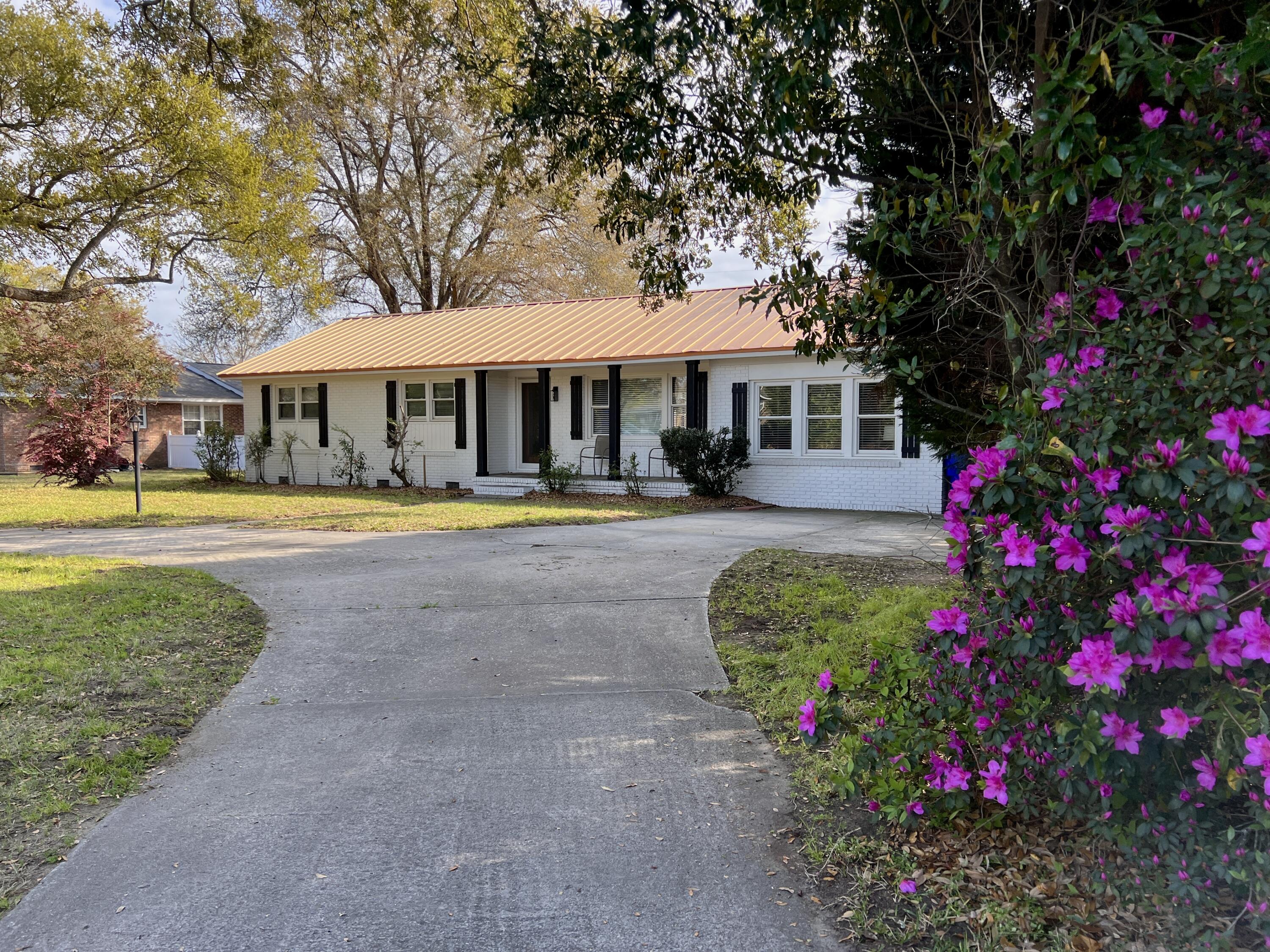 1329 Camp Road Charleston, SC 29412 - Photo 1 of 33 IMG_8282