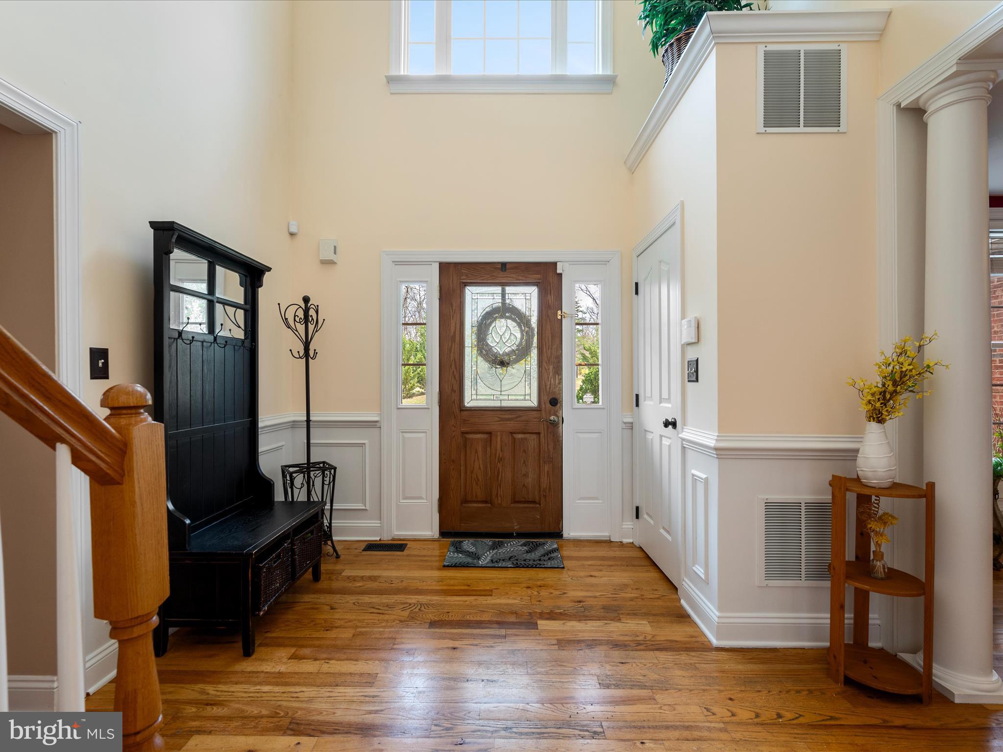 355 Fishel Road Winchester, VA 22602 - Photo 5 of 74 Foyer