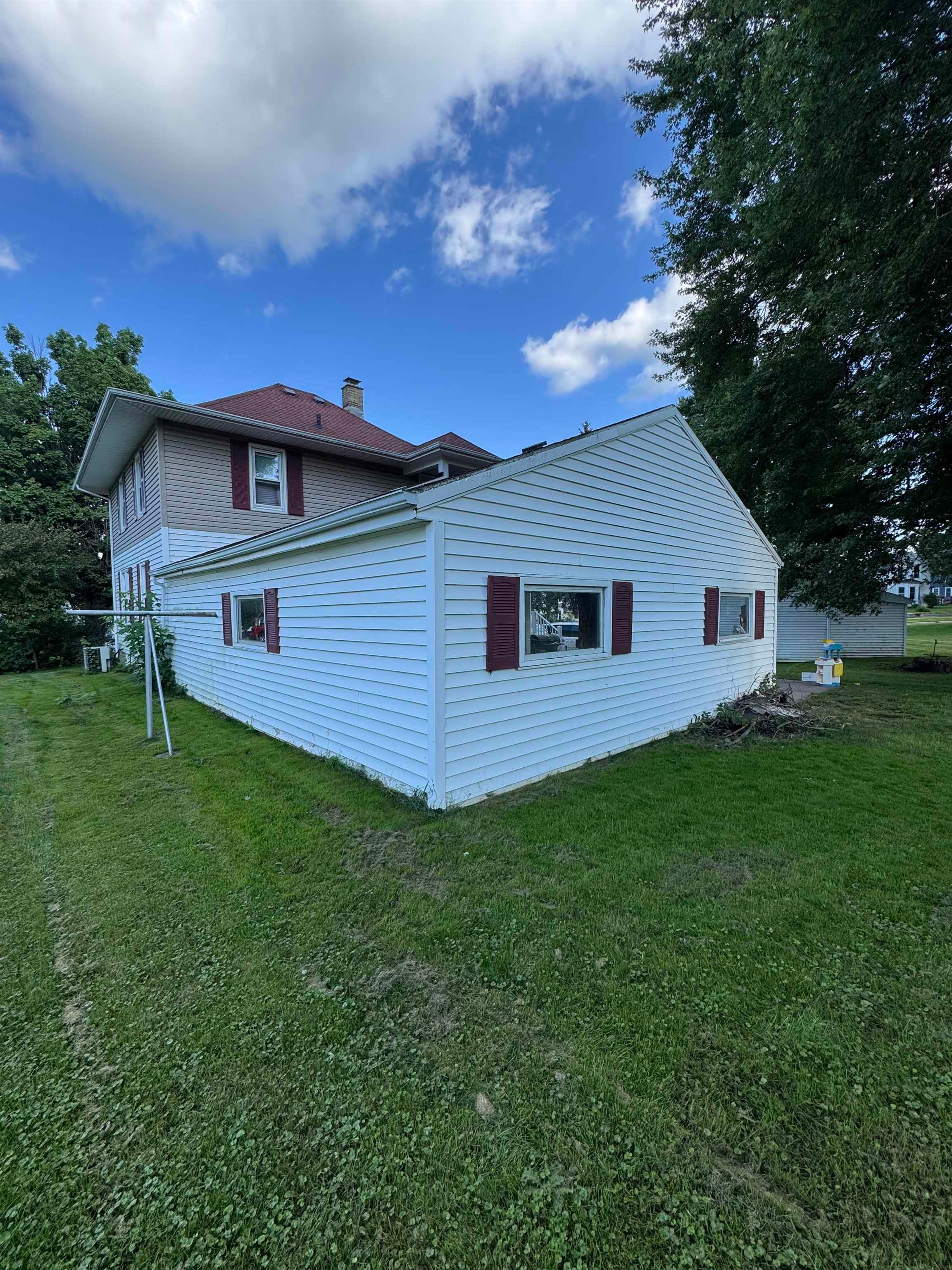 413 South Tyler Street Lancaster, WI 53813 - Photo 8 of 40 Gallery Image 8