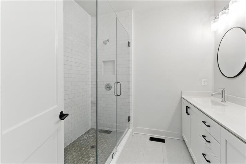 170 Color Circle Atlanta, GA 30317 - Photo 17 of 34