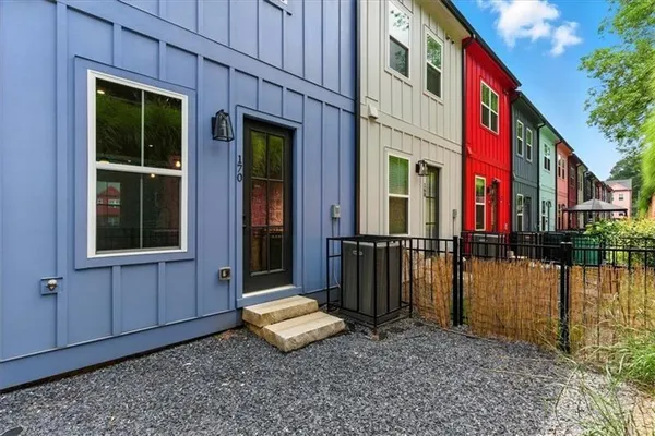 $2,800 | 170 Color Circle, Atlanta, GA 30317