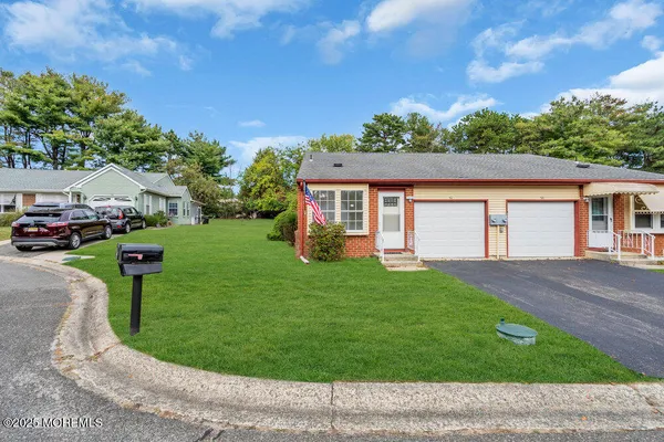 $1,950 | 9B Juniper Lane, Unit 50, Whiting, NJ 08759