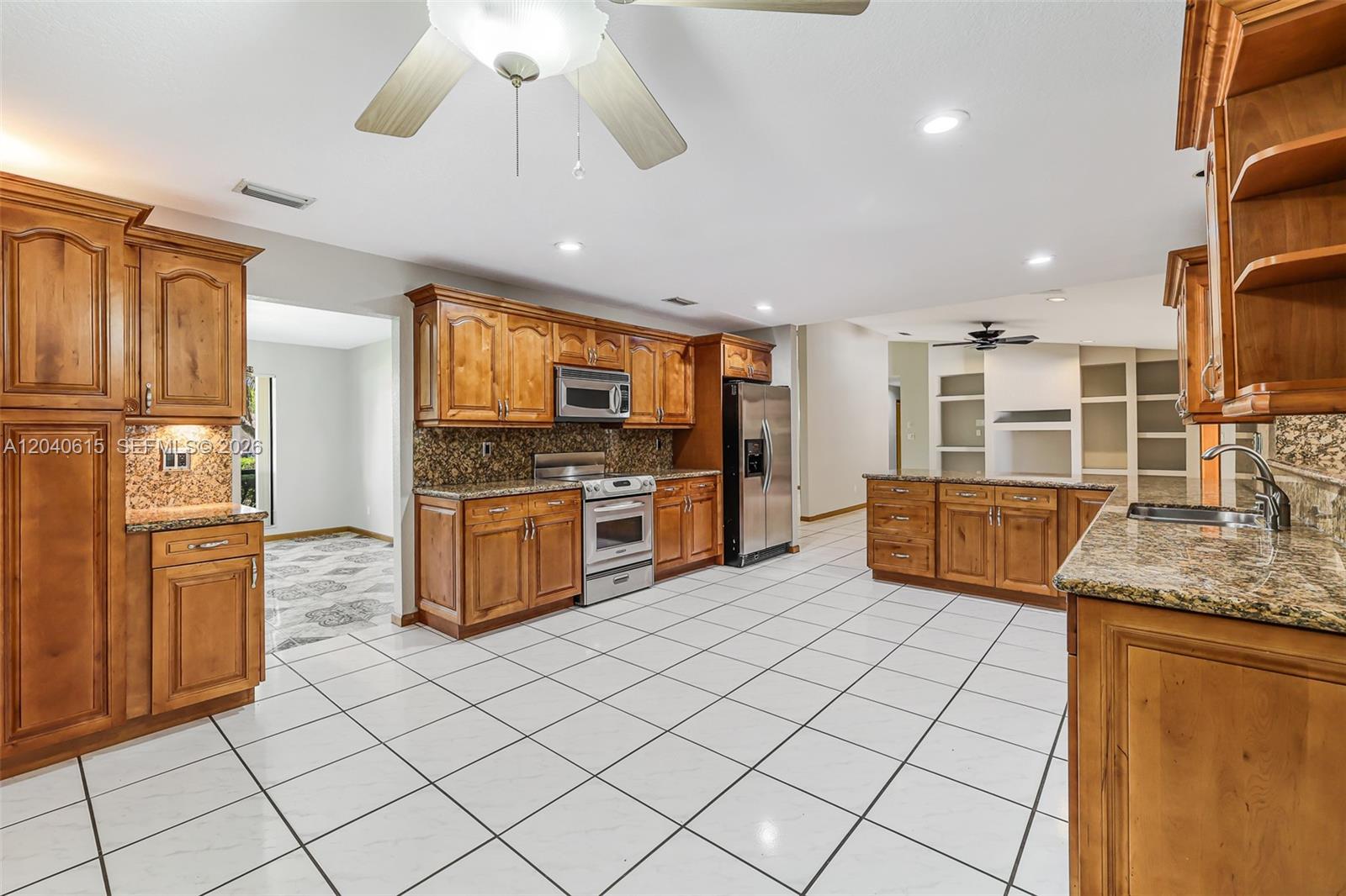 14941 Southwest 164th Terrace Miami, FL 33187 - Photo 21 of 84