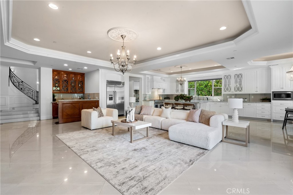 3255 Lombardy Road Pasadena, CA 91107 - Photo 68 of 69 open floor plan family room