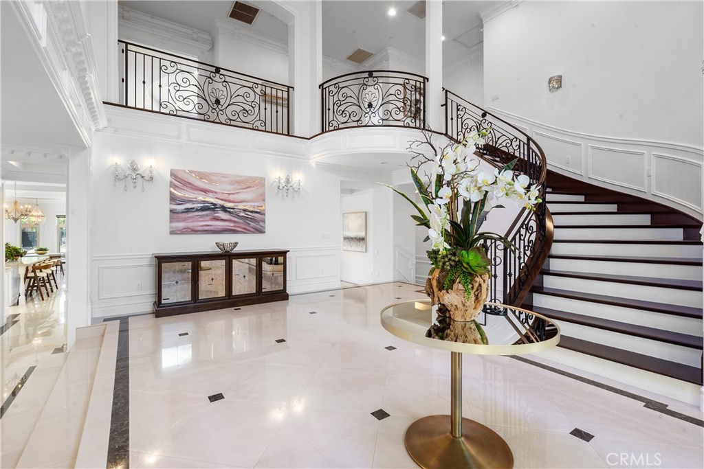 3255 Lombardy Road Pasadena, CA 91107 - Photo 15 of 69 main entry