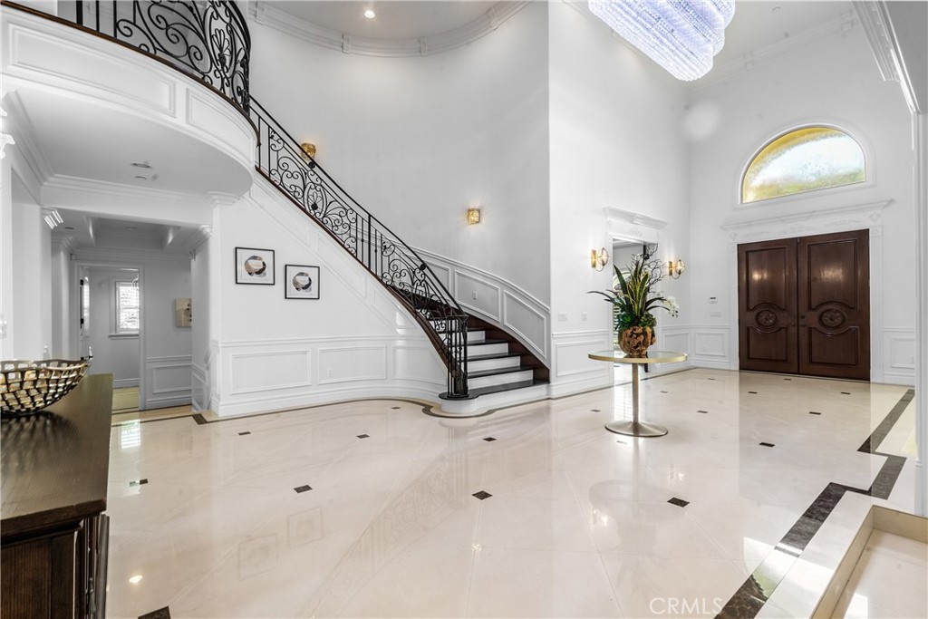 3255 Lombardy Road Pasadena, CA 91107 - Photo 17 of 69 main entry