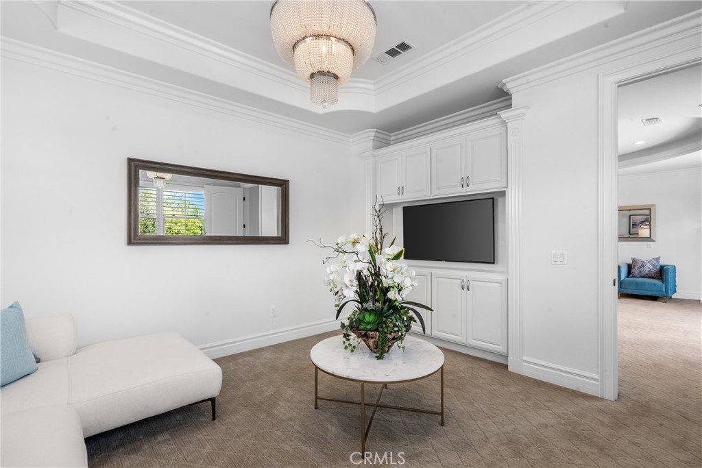 3255 Lombardy Road Pasadena, CA 91107 - Photo 22 of 69 master bedroom lounge