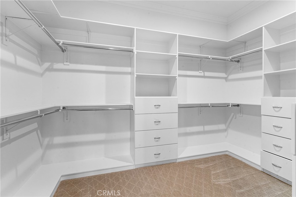 3255 Lombardy Road Pasadena, CA 91107 - Photo 25 of 69 master walk in closet