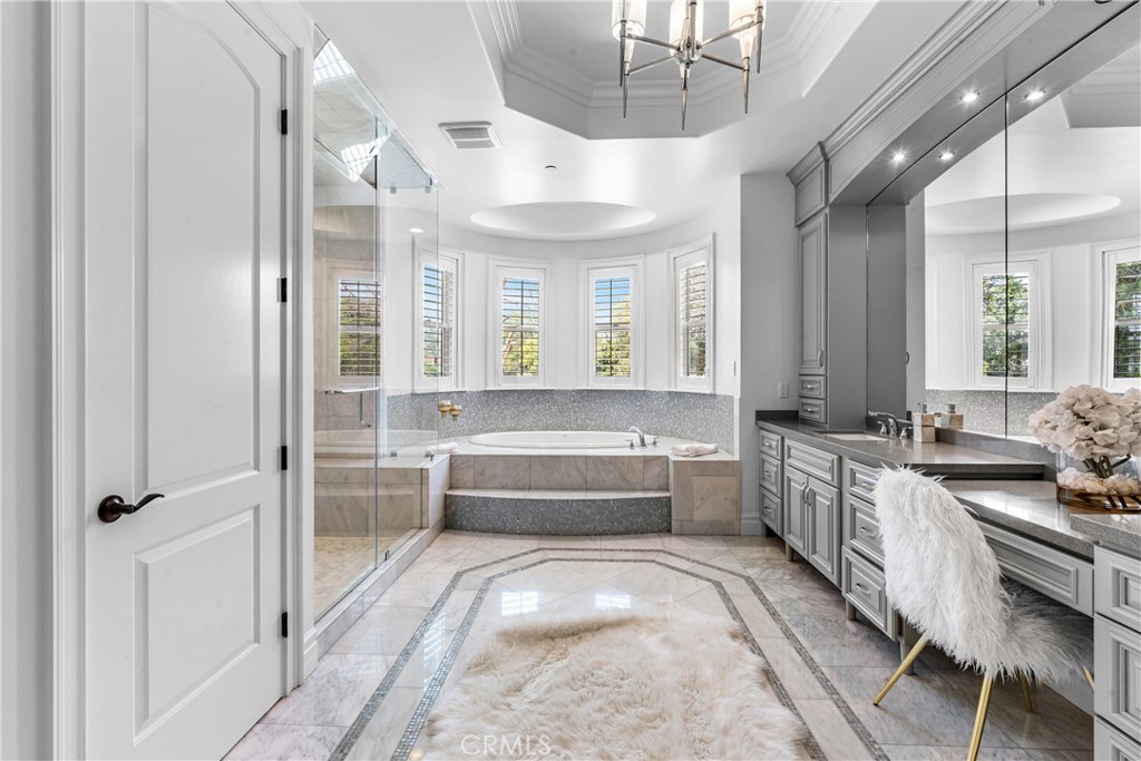 3255 Lombardy Road Pasadena, CA 91107 - Photo 26 of 69 master bathroom