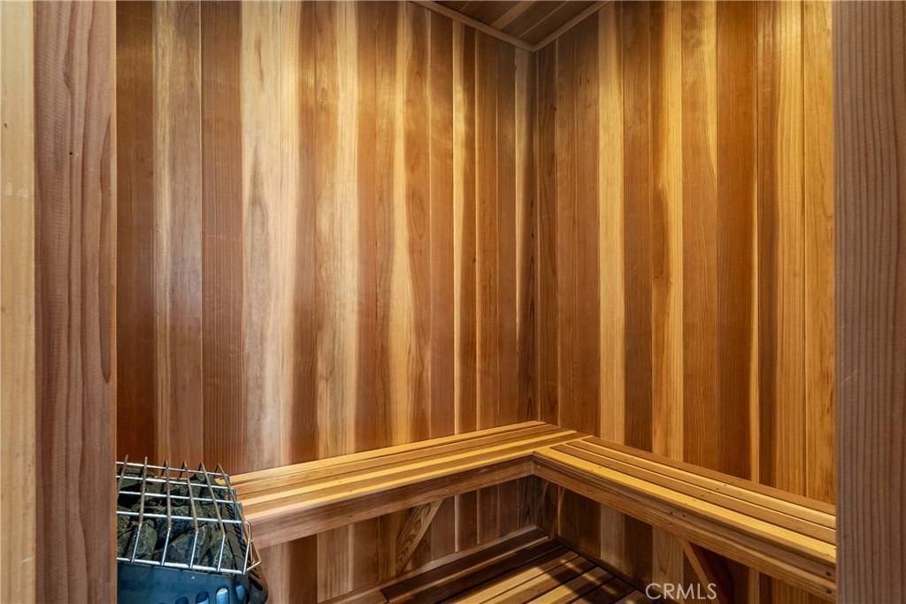 3255 Lombardy Road Pasadena, CA 91107 - Photo 30 of 69 sauna in master bathroom