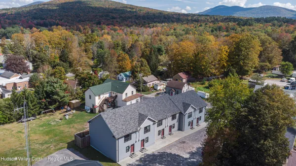 $294,000 | 71 County Road 65, Unit 6, Windham, NY 12439