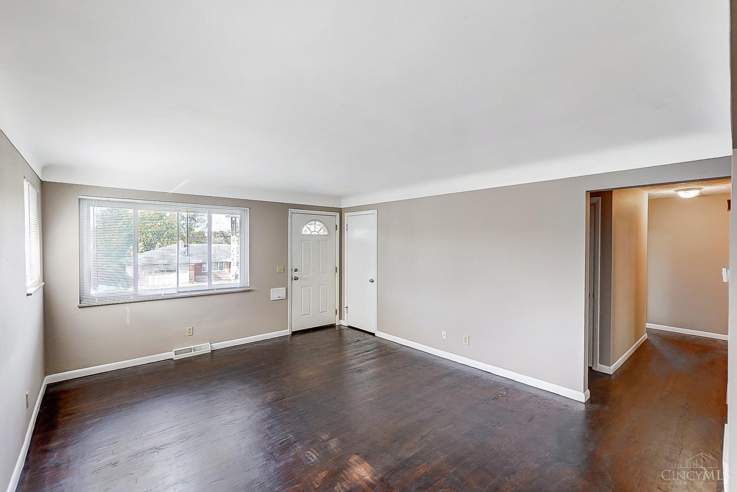 3840 Ruth Lane Cheviot, OH 45211 - Photo 5 of 23