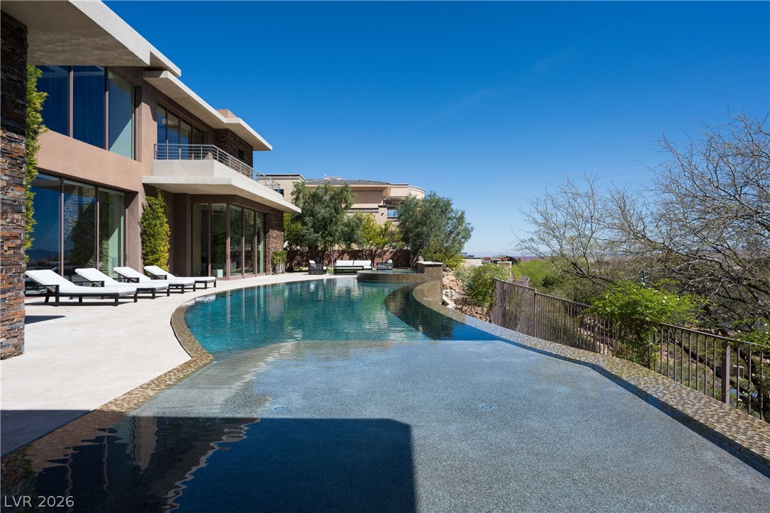 91 Hawk Ridge Drive Las Vegas, NV 89135 - Photo 35 of 97